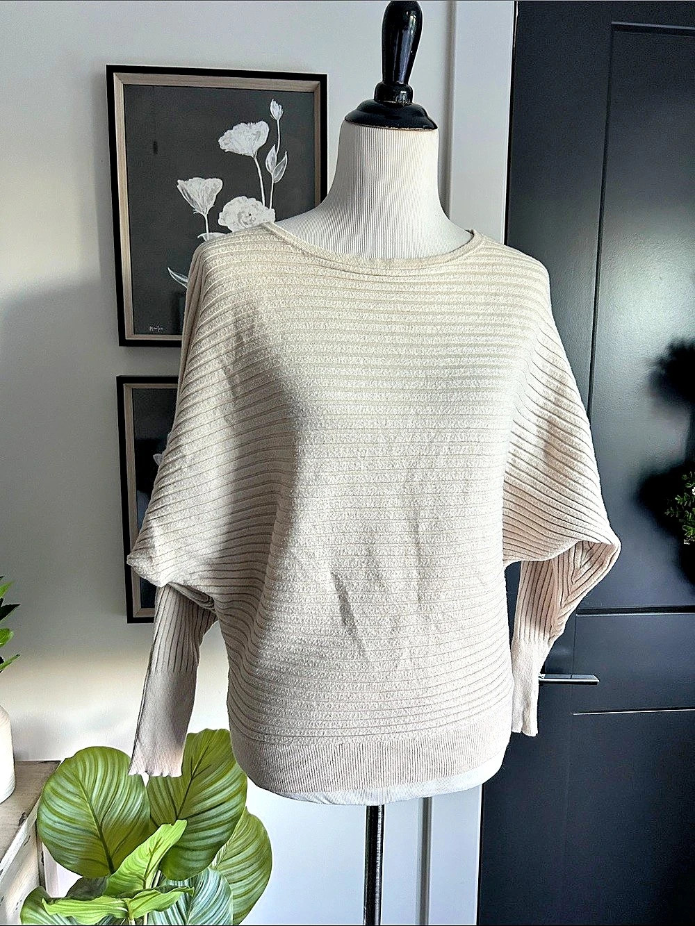 Philosophy S dolman loose Ribbed Sweater in Cream Size Small Like New